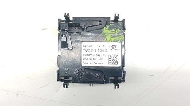 VAG 3G0919204C Часы салонные в наличии Ирпень