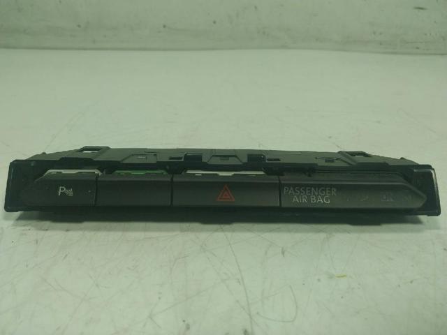 Botão de ativação do sinal de emergência Volkswagen Passat 3G2, CB2