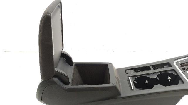3G1863241C Консоль панели управления центральная купить Чернигов