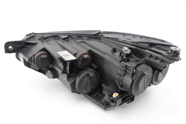 3G1941006C VAG Правая фара купить в Ужгород
