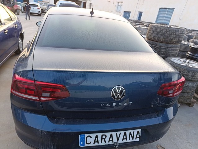 VAG 3G5827025A Крышка багажника в наличии Киев
