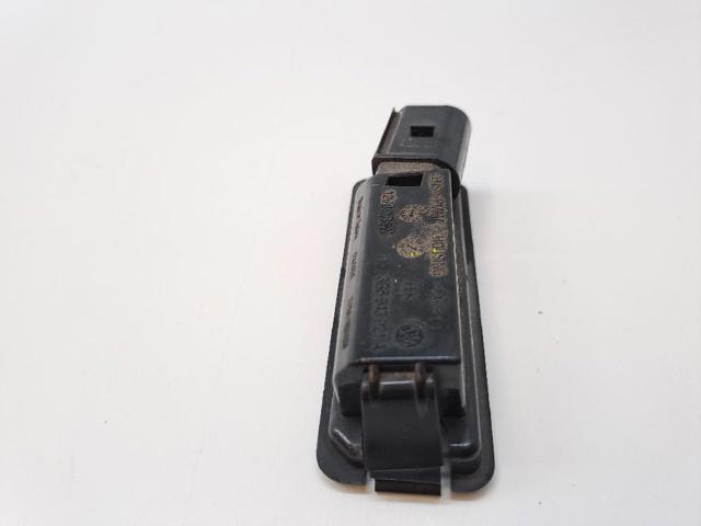 3G5943021A VAG Фонарь подсветки заднего номерного знака купить в Киев