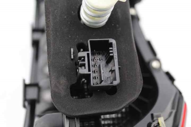 3G5945095F Фонарь задний левый внешний купить Киев