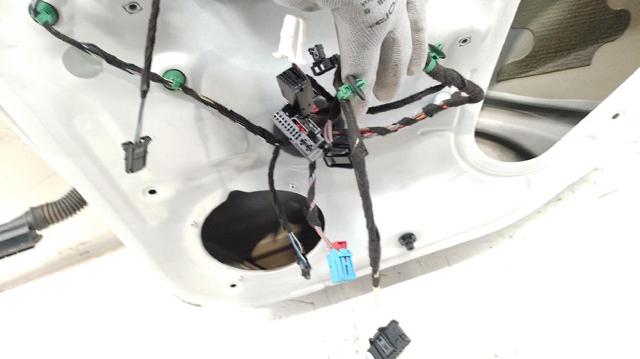 3G8833056N VAG Дверь задняя правая купить в Ужгород