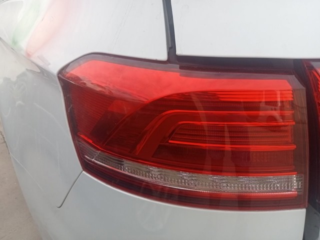 VAG 3G9945095D Фонарь задний левый внешний в наличии Каменское