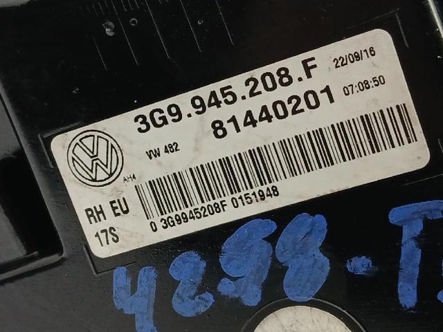 VAG 3G9945208F Фонарь задний правый внешний в наличии Днепр