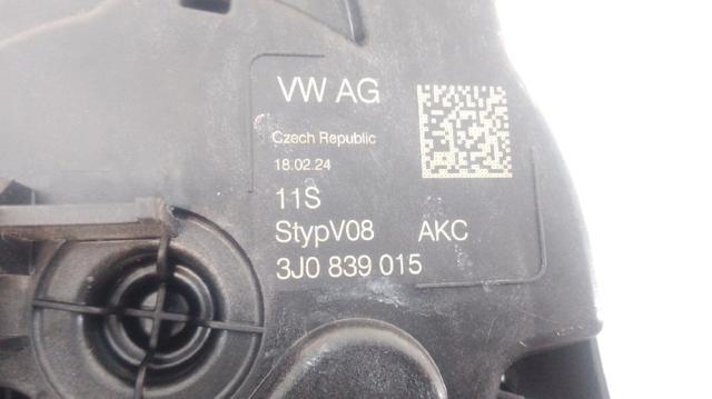 3J0839015 VAG Замок двери задней левой купить в Ужгород