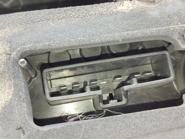 FORD 3M5113A602AD Фонарь задний правый в наличии Кривой Рог