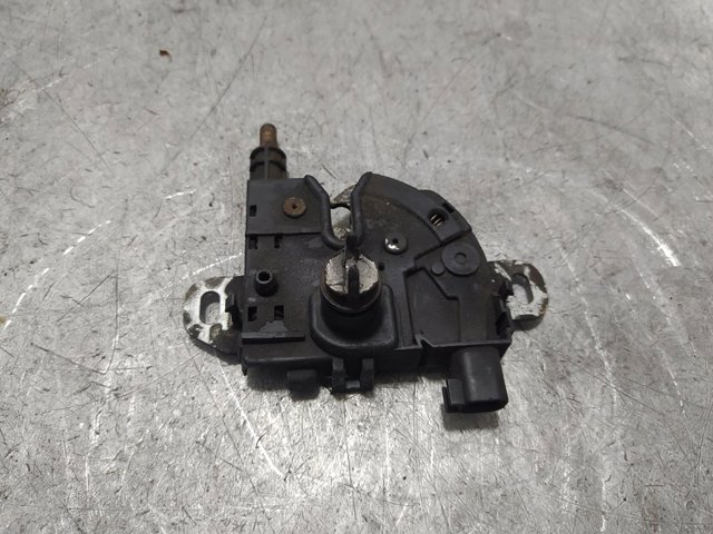 3M5116700 Замок капота купить Ужгород
