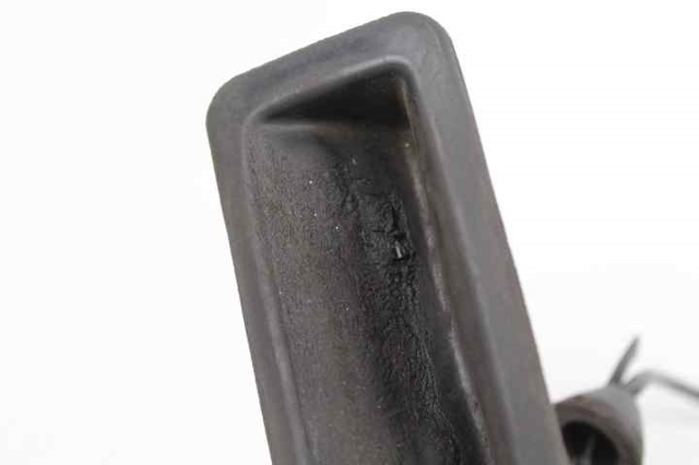FORD 3M5119B514AC Кнопка привода замка крышки багажника (двери 3/5-й (ляды) в наличии Запорожье