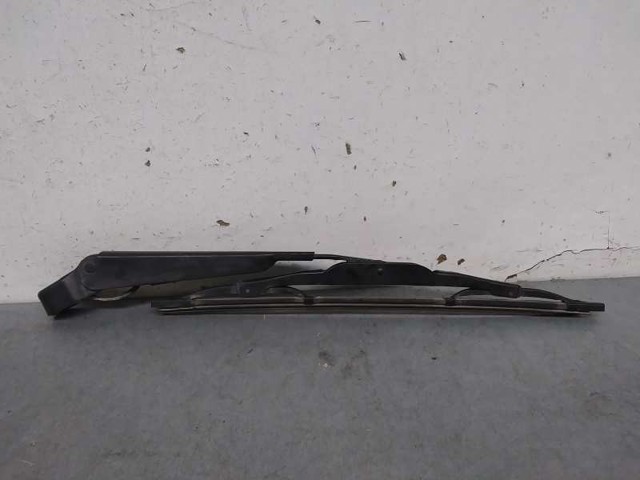 3M51R17526AB Рычаг-поводок стеклоочистителя заднего стекла купить Львов