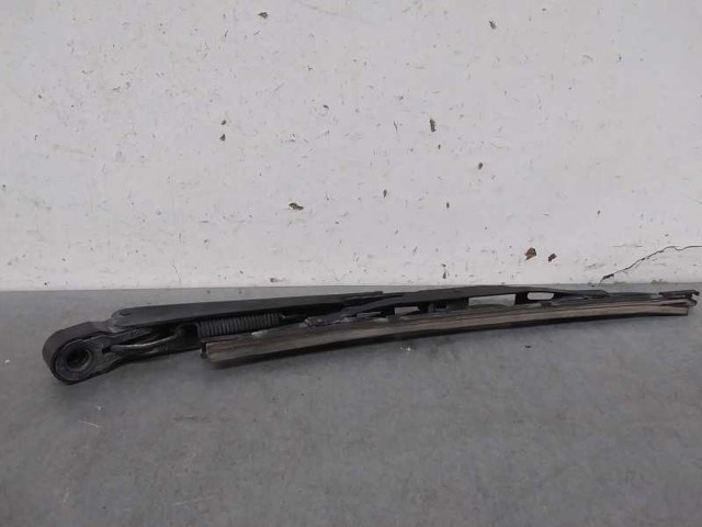 3M51R17526AB Рычаг-поводок стеклоочистителя заднего стекла купить Ужгород