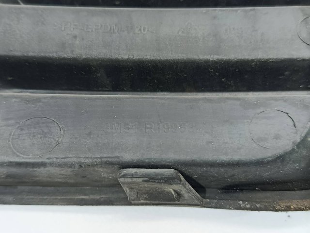 FORD 3M51R19953AD Заглушка (решетка) противотуманных фар бампера переднего левая в наличии Сумы