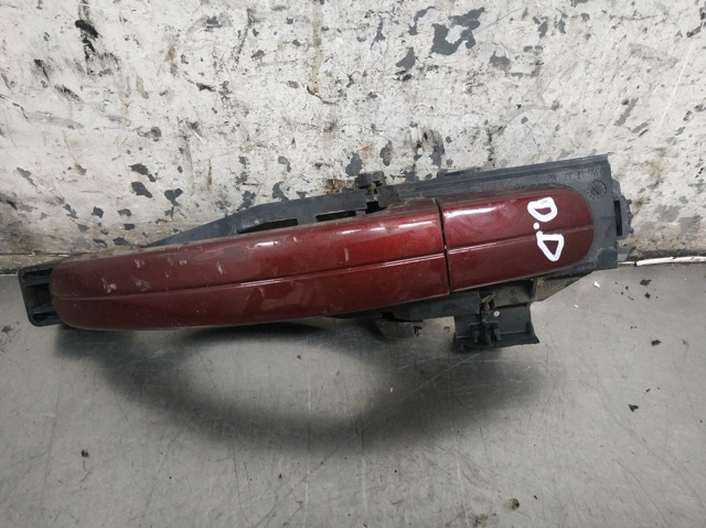 FORD 3M51R22404 Ручка двери передней наружная левая в наличии Львов