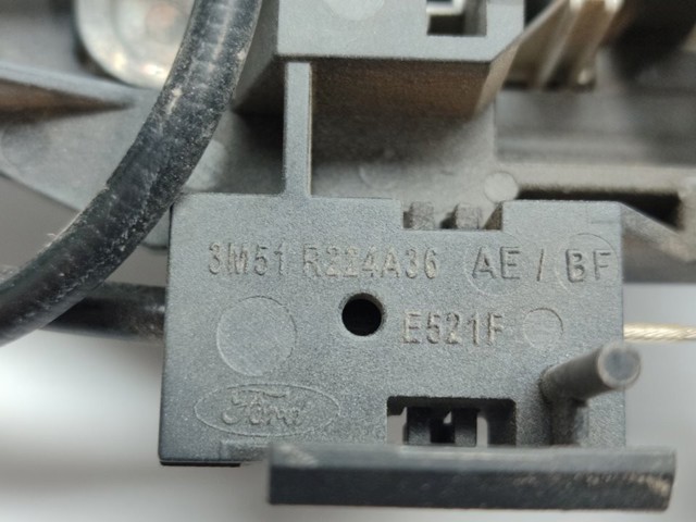 FORD 3M51R224A36AE Держатель наружной ручки двери передней левой в наличии Сумы
