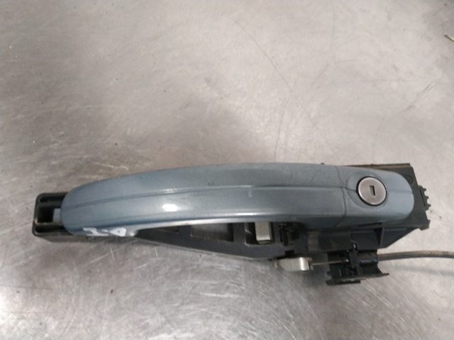 3M51R224A36AE FORD Держатель наружной ручки двери передней левой купить в Ровно