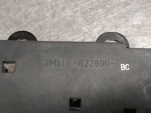 FORD 3M51R22600BC Ручка двери передней внутренняя правая в наличии Чернигов