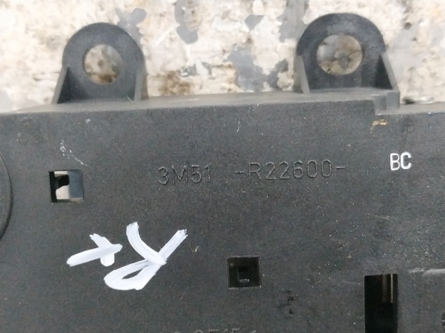 3M51R22600BC Ручка двери передней внутренняя правая купить Черновцы