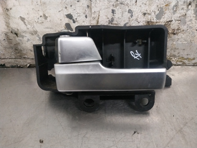 3M51R22601BB FORD Ручка двери левой внутренняя передняя/задняя купить в Черновцы