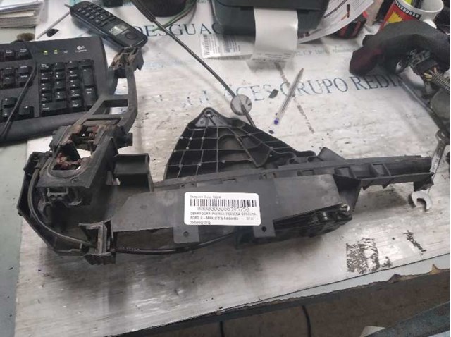 FORD 3M5AR21812 Замок двери передней правой в наличии Хмельницкий