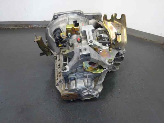MAZDA 3M5R7002YF КПП в наличии Каменское