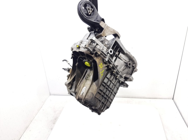 3M5R7002YF Mazda