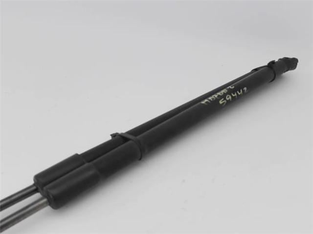 3M71A406A10AD Амортизатор багажника купить Львов