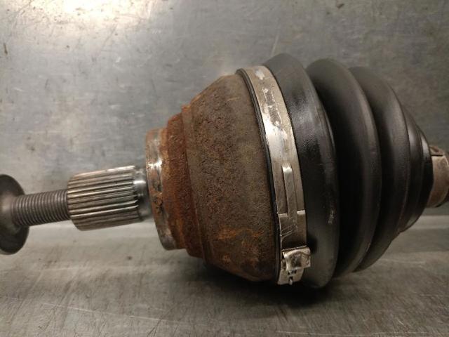 3Q0407271AC Полуось (привод) передняя левая купить Чернигов