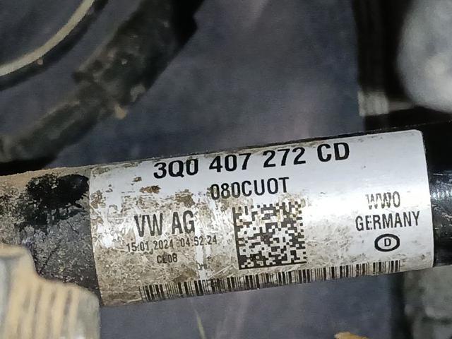 VAG 3Q0407272CD Правая полуось в наличии Житомир