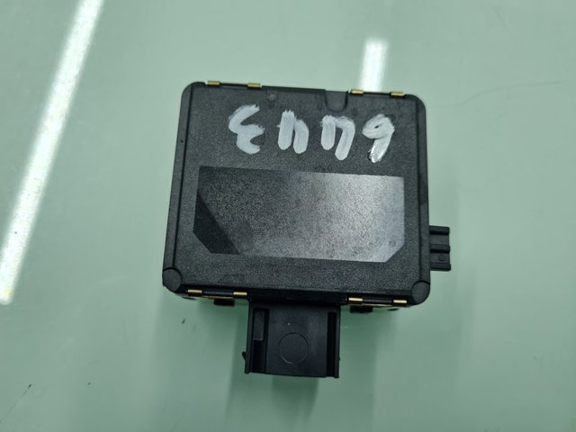 3Q0907566L Датчик контроля мертвой зоны задний купить Львов