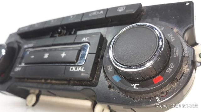 Unidade de controlo dos modos de aquecimento/condicionamento Skoda Octavia 1Z3