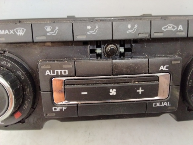 Unidade de controlo dos modos de aquecimento/condicionamento Skoda Octavia 1Z3