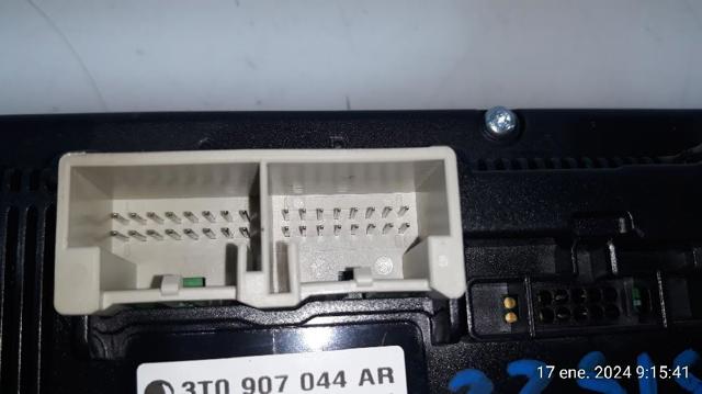 Unidade de controlo dos modos de aquecimento/condicionamento Skoda Octavia 1Z3