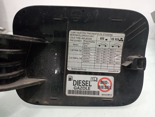 Alcapão do tanque de combustível Skoda SuperB 2 3T4