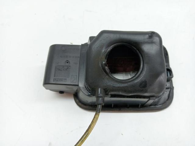 3T9809857 VAG Лючок бензобака (топливного бака) купить в Ирпень