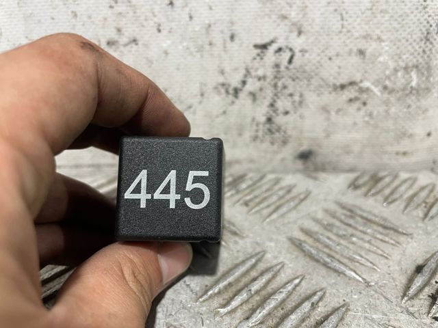 3U0959627 VAG Реле обогрева заднего стекла купить в Одесса