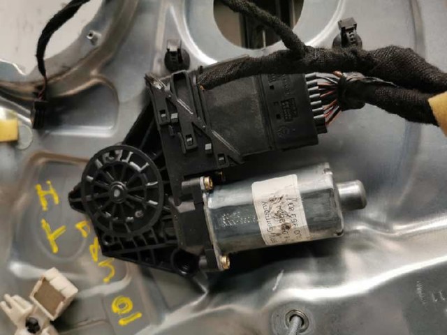 3U0959811 VAG Мотор стеклоподъемника двери задней левой купить в Винница