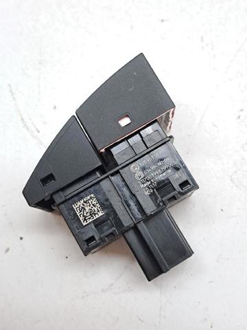 VAG 3V0953507 Кнопка аварийки в наличии Черновцы