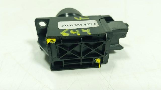 3W0959839B BENTLEY купить в Ирпень