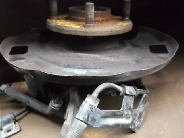 400102J500 NISSAN Цапфа (поворотный кулак) передний правый купить в Украина