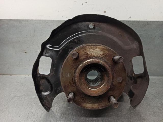 NISSAN 4001050J02 Цапфа (поворотный кулак) передний правый в наличии Ужгород
