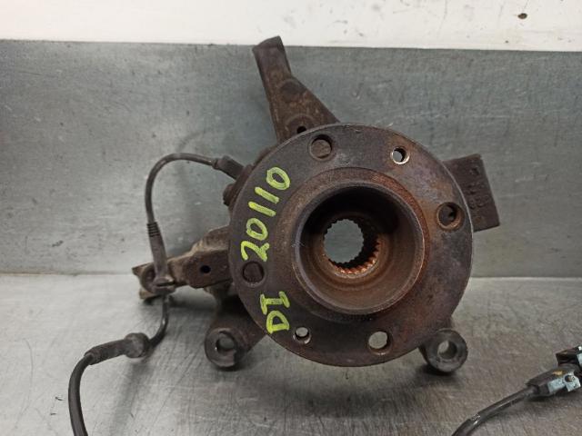 400110096R RENAULT Цапфа (поворотный кулак) передний правый купить в Киев