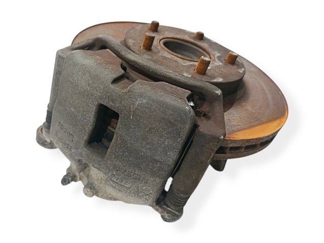 40011AU000 NISSAN Цапфа передняя левая купить в Николаев