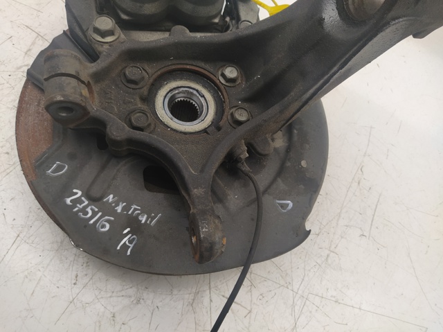 NISSAN 400144CE0A Цапфа передняя правая в наличии Хмельницкий