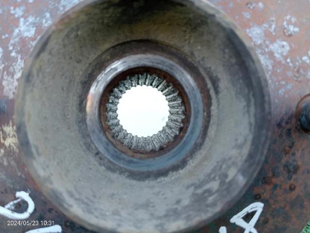 400145M000 NISSAN Цапфа (поворотный кулак) передний правый купить в Винница