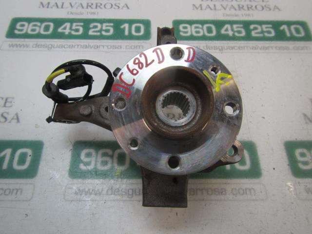 400149807R RENAULT Цапфа передняя правая купить в Киев