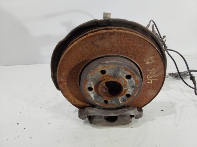 40014HG00A NISSAN Цапфа передняя правая купить в Украина