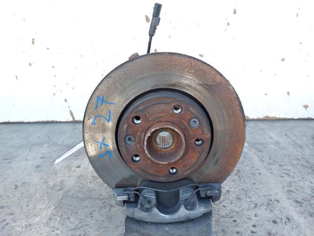 RENAULT 400150458R Цапфа передняя левая в наличии Украина