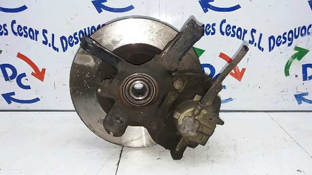 NISSAN 400155M000 Цапфа передняя левая в наличии Киев