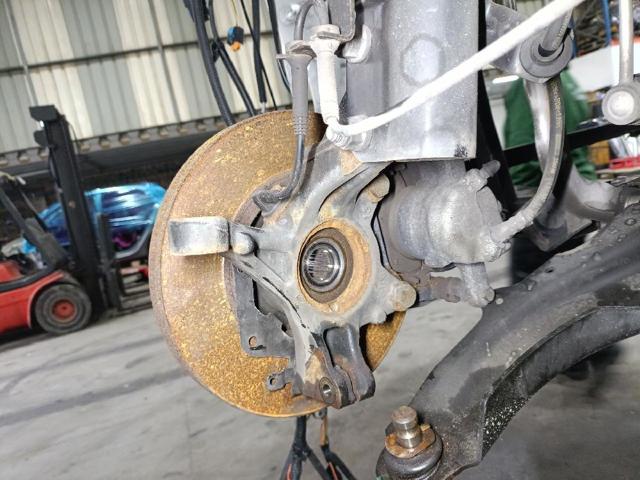 RENAULT 400156259R Цапфа передняя левая в наличии Тернополь